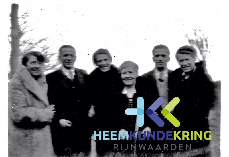 De Bernsteins 1932 Ella- Walter- Helene-Oma-Otto- Martha F00000944